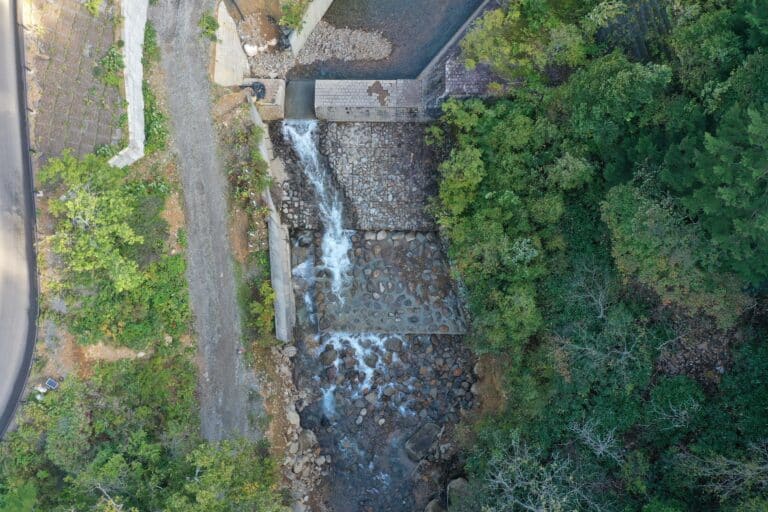 八幡平山系松川地区管理用道路外工事